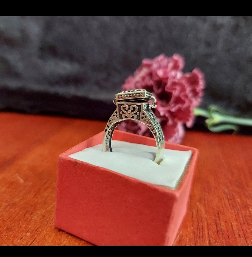 Handcrafted Poison Heart Ring (8.25) - Picture 2 of 12
